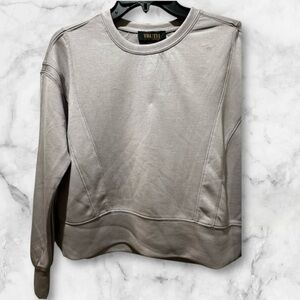 Women's Gray Sweatshirt